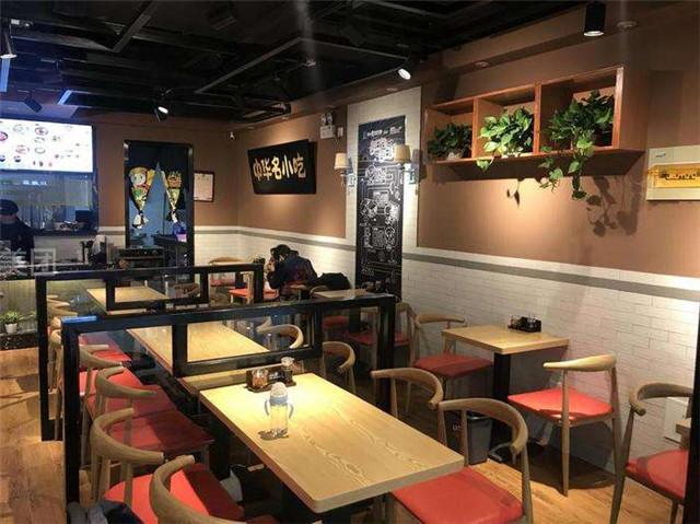 [餐飲店加盟品牌]真假李逵！創業者該如何選擇餐飲品牌？